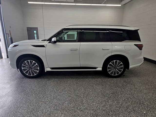 2027 INFINITI QX80 LUXE