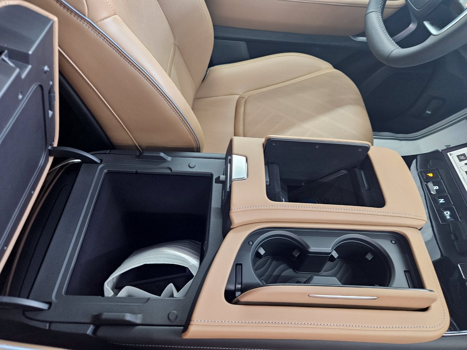 2027 INFINITI QX80 LUXE