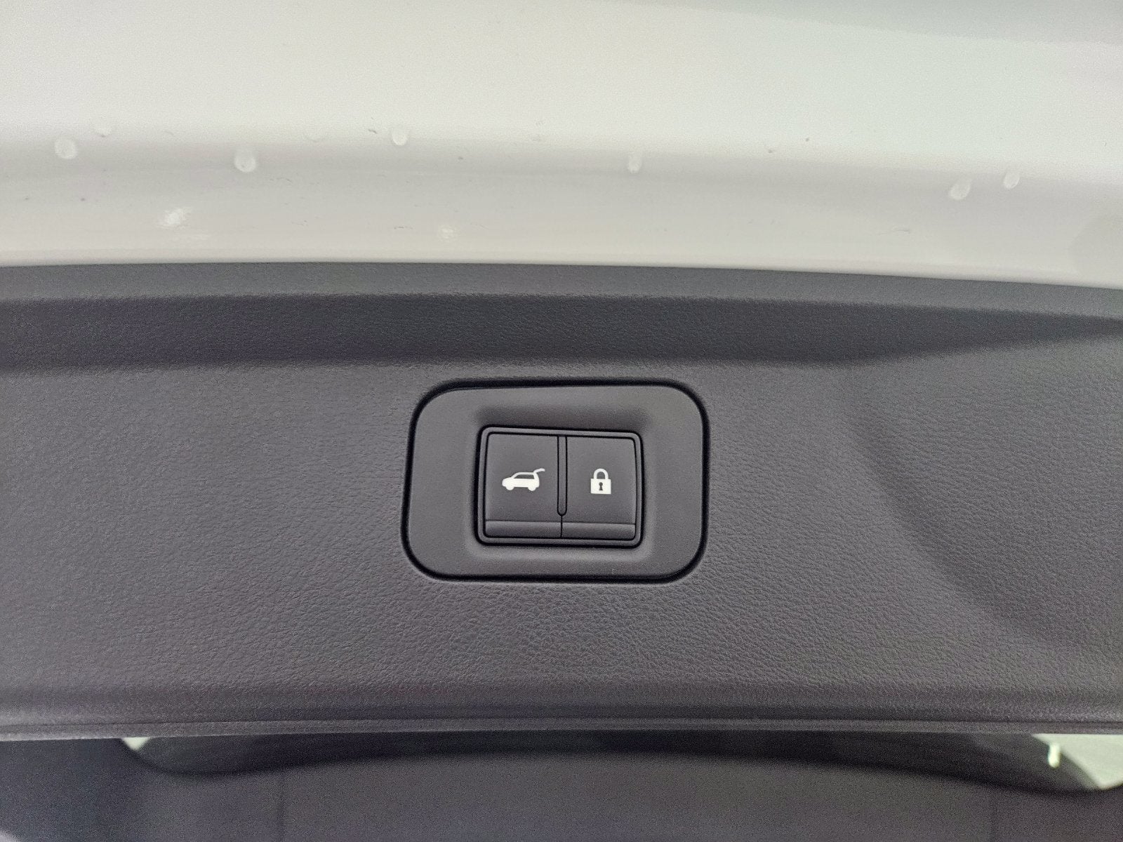 2027 INFINITI QX80 LUXE