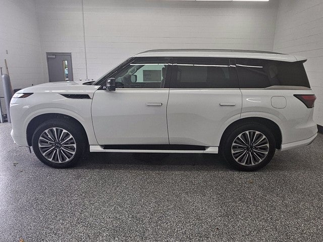 2027 INFINITI QX80 LUXE