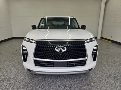 2027 INFINITI QX80 LUXE