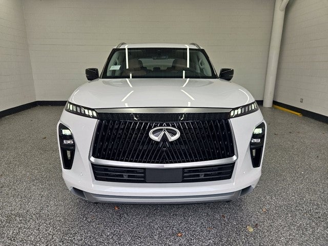 2027 INFINITI QX80 LUXE
