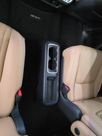 2026 INFINITI QX80 LUXE