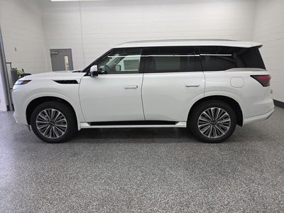2026 INFINITI QX80 LUXE