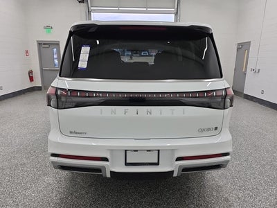 2026 INFINITI QX80 LUXE