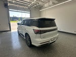 2027 INFINITI QX80 LUXE