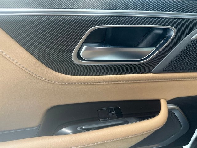 2027 INFINITI QX80 LUXE