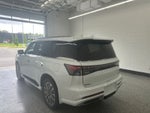 2027 INFINITI QX80 LUXE