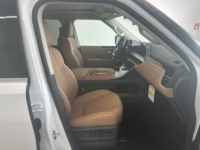 2027 INFINITI QX80 LUXE