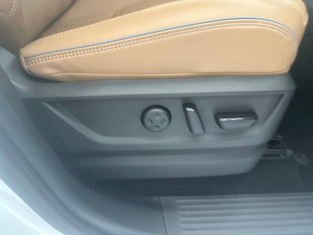 2027 INFINITI QX80 LUXE