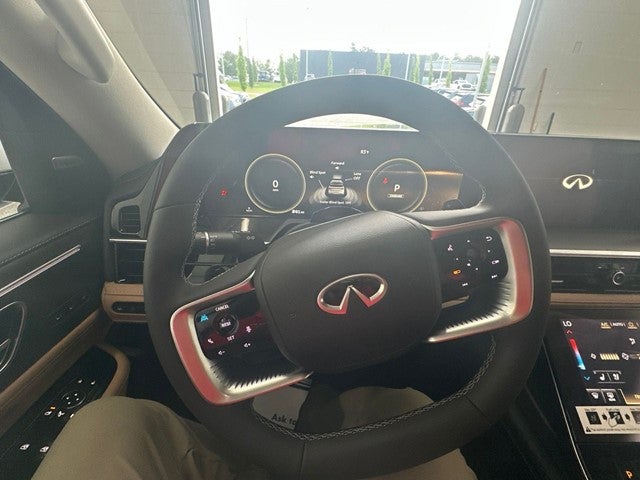2027 INFINITI QX80 LUXE