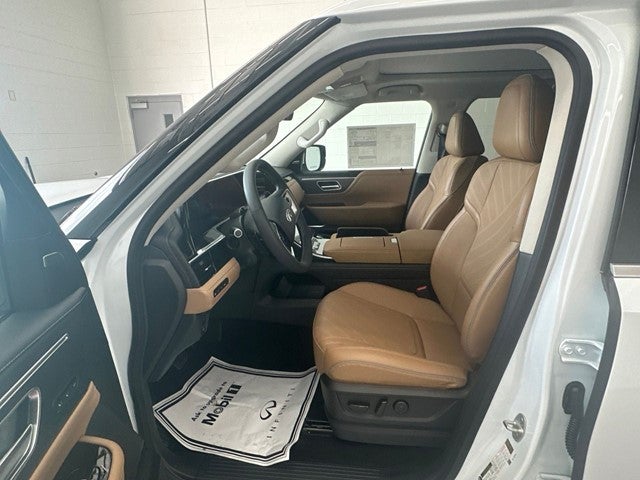 2027 INFINITI QX80 LUXE
