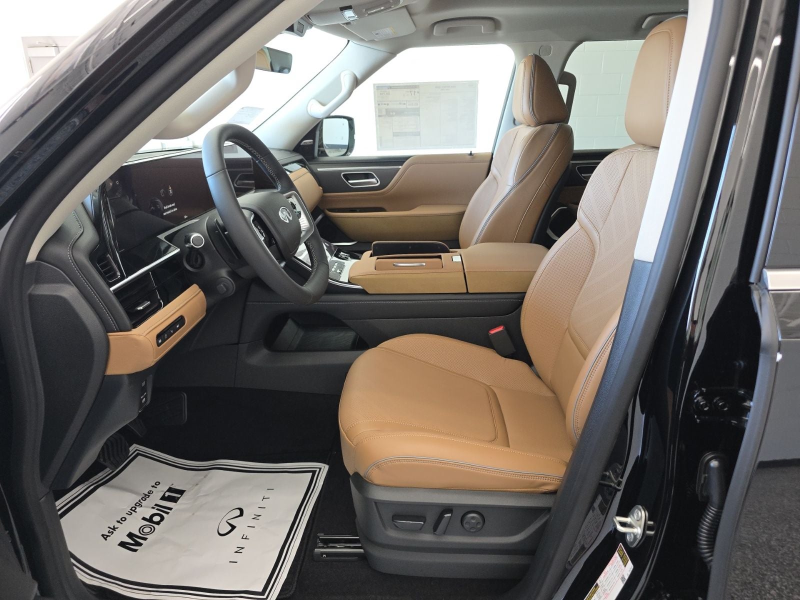 2026 INFINITI QX80 LUXE