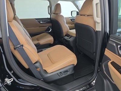 2026 INFINITI QX80 LUXE