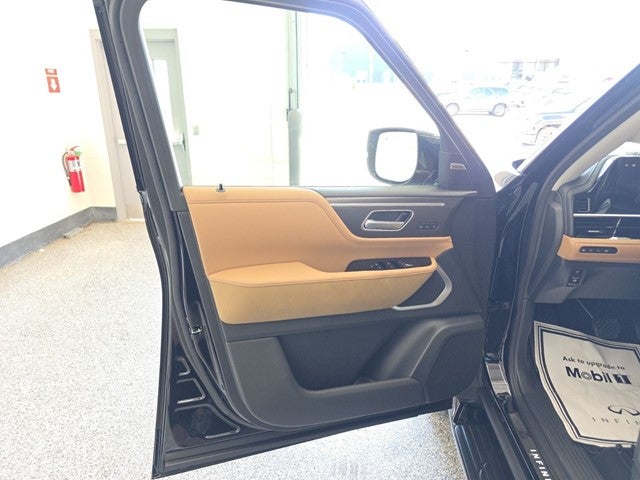 2026 INFINITI QX80 LUXE