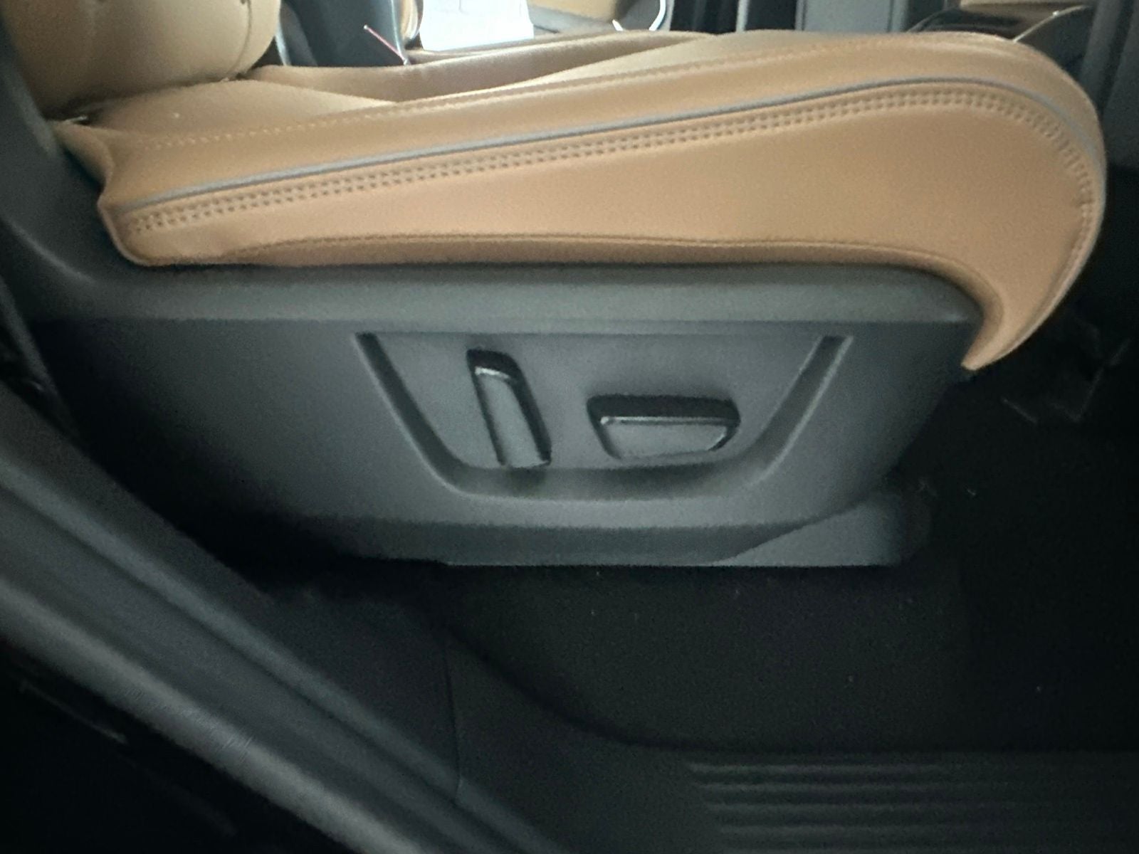 2027 INFINITI QX80 LUXE