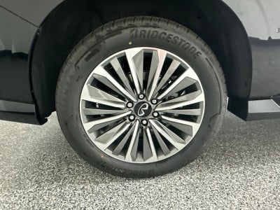 2027 INFINITI QX80 LUXE