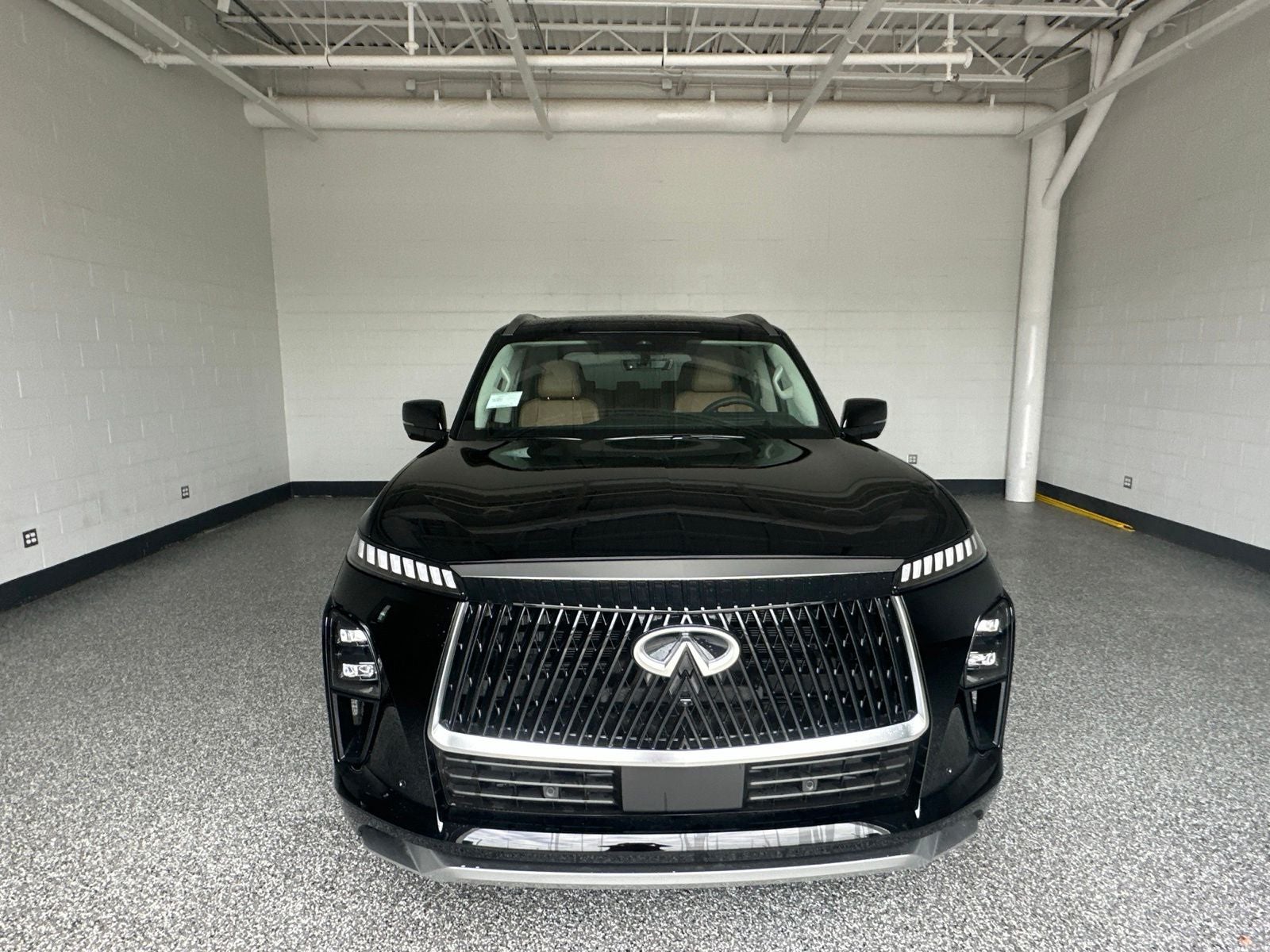 2027 INFINITI QX80 LUXE