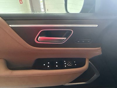 2027 INFINITI QX80 LUXE
