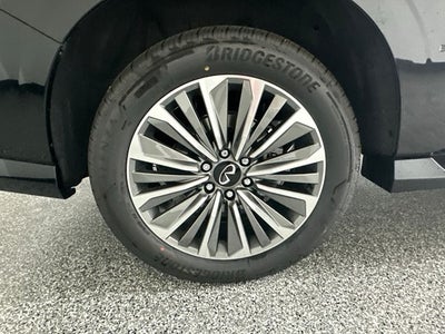 2027 INFINITI QX80 LUXE