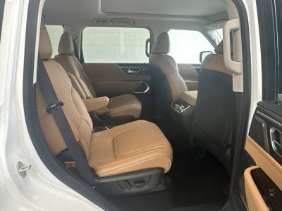 2027 INFINITI QX80 LUXE