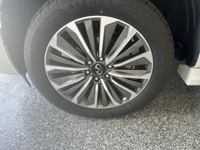 2027 INFINITI QX80 LUXE