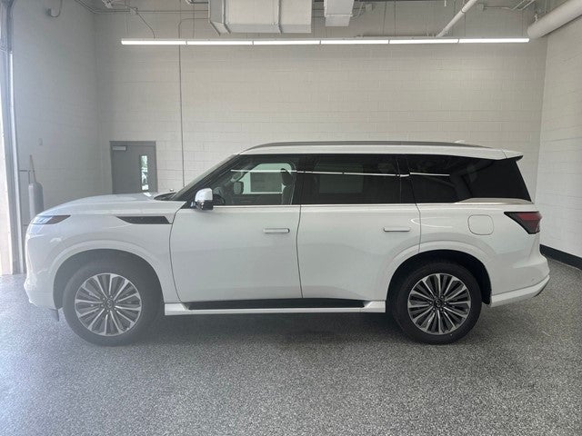 2027 INFINITI QX80 LUXE