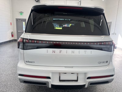 2026 INFINITI QX80 LUXE
