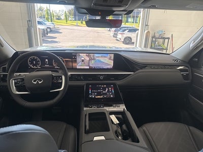 2026 INFINITI QX80 LUXE