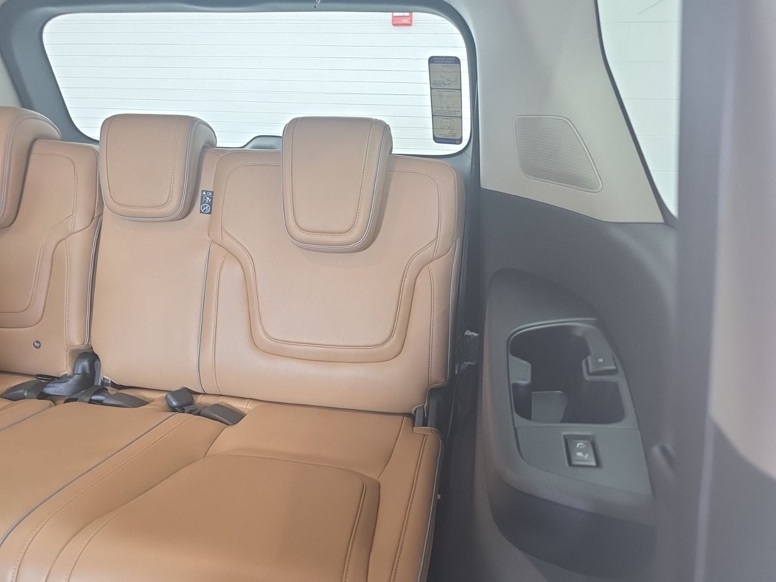 2026 INFINITI QX80 LUXE