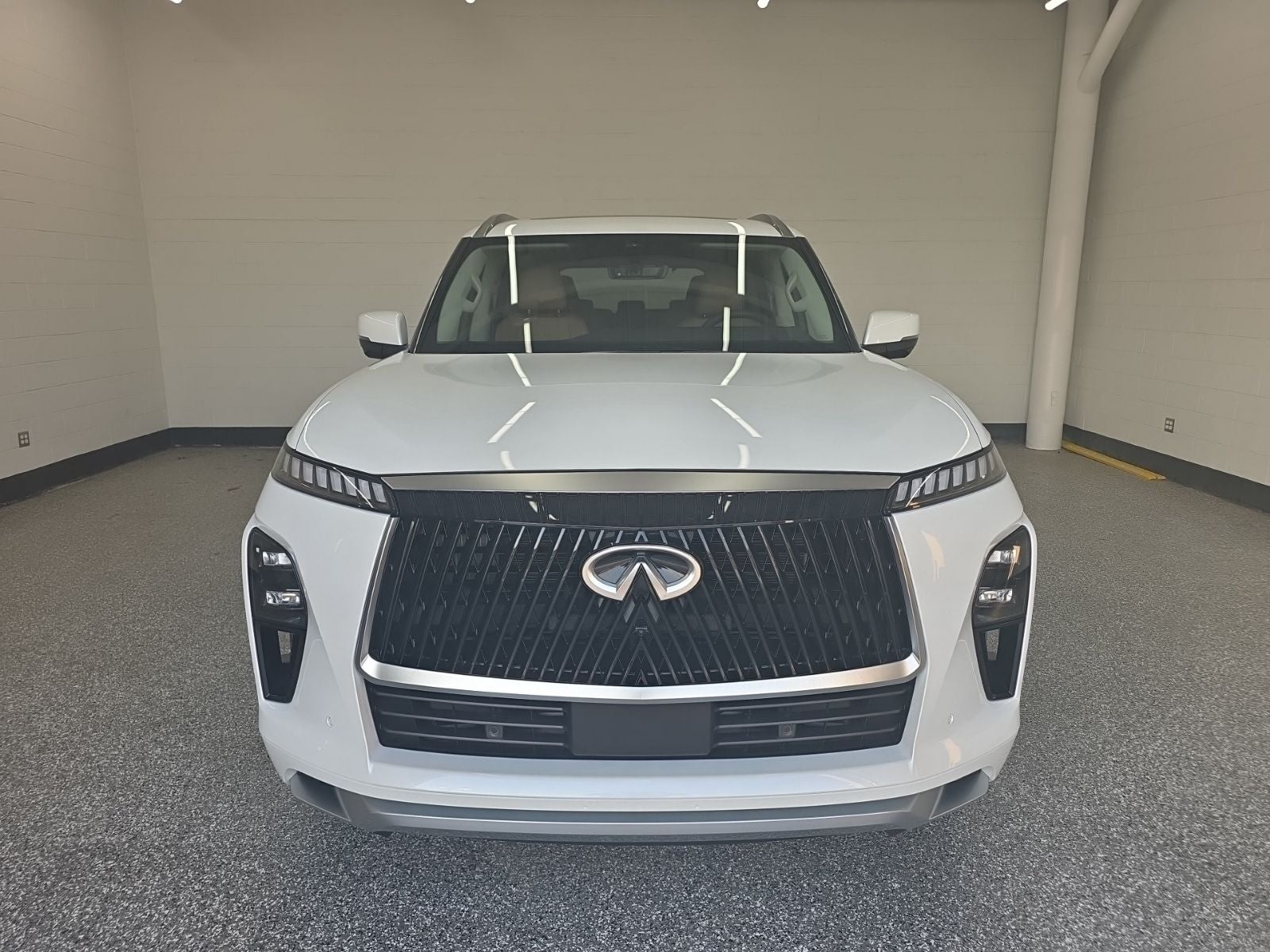 2026 INFINITI QX80 LUXE