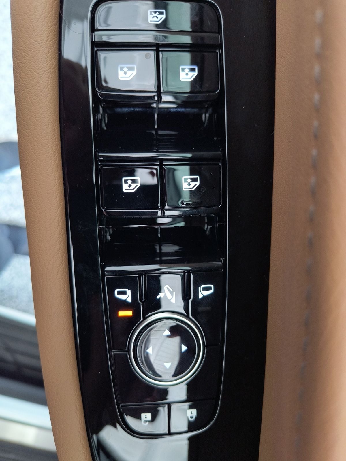 2027 INFINITI QX80 LUXE