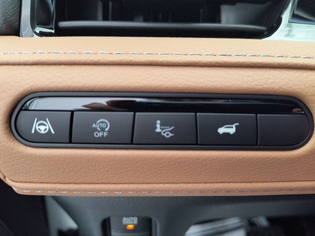 2027 INFINITI QX80 LUXE