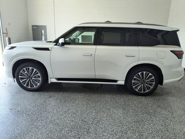 2027 INFINITI QX80 LUXE