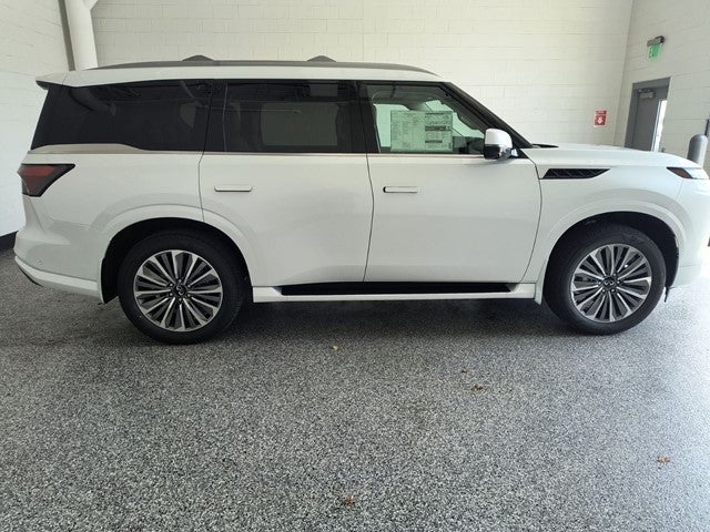 2027 INFINITI QX80 LUXE