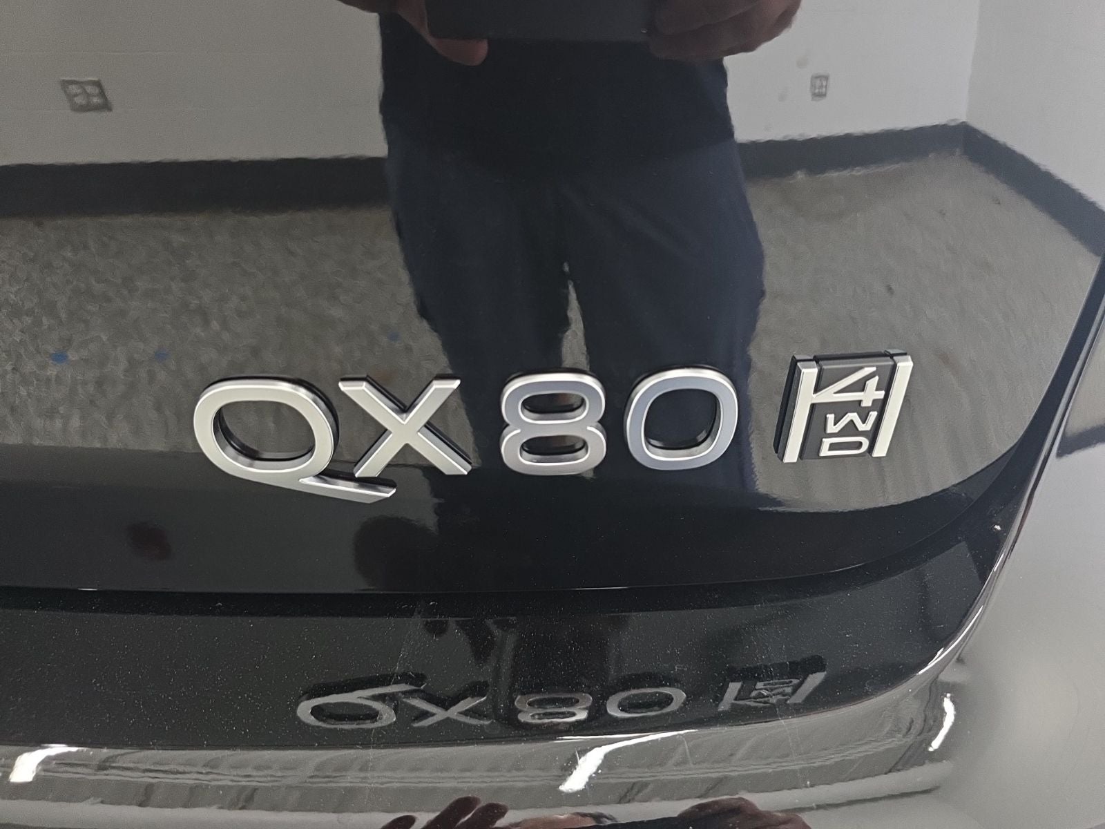 2026 INFINITI QX80 LUXE