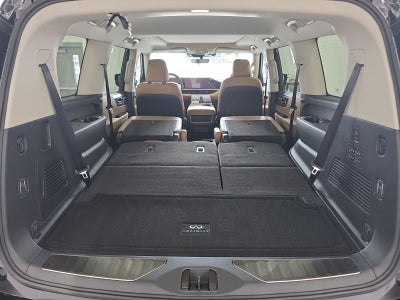 2026 INFINITI QX80 LUXE