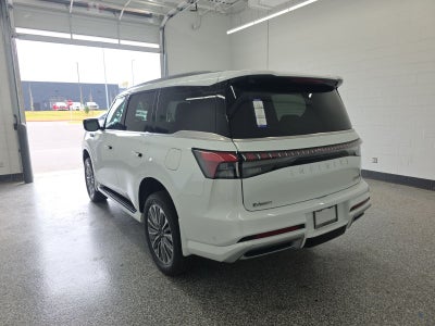 2026 INFINITI QX80 LUXE