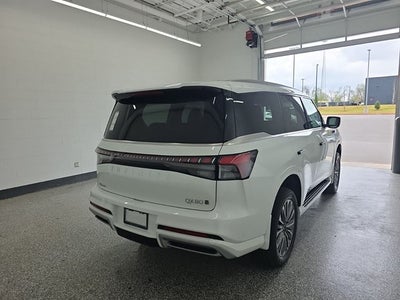 2026 INFINITI QX80 LUXE