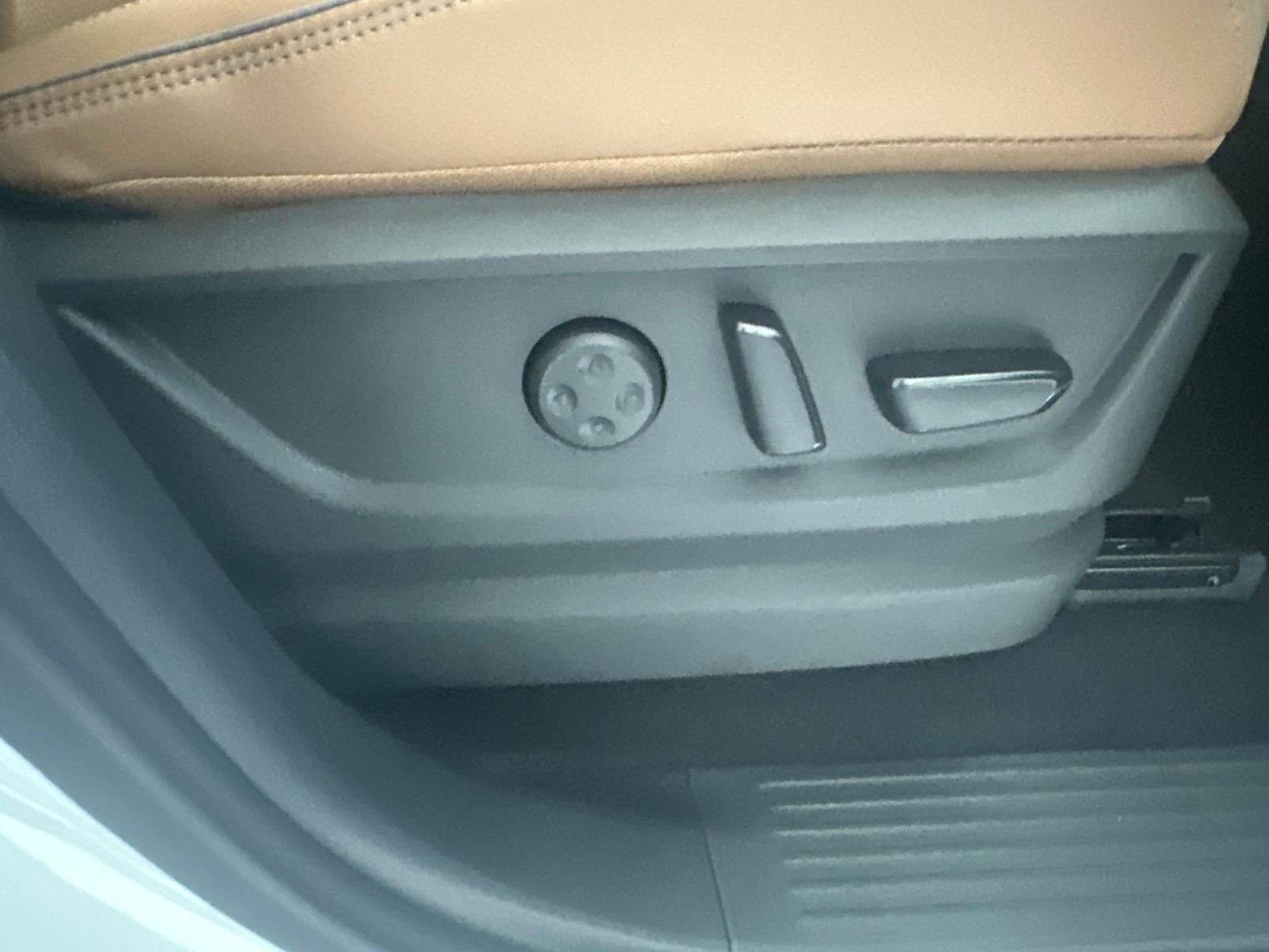 2027 INFINITI QX80 LUXE