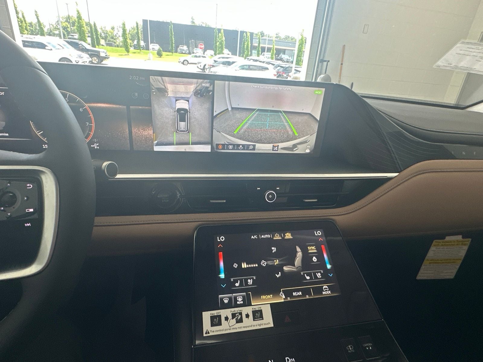 2027 INFINITI QX80 LUXE