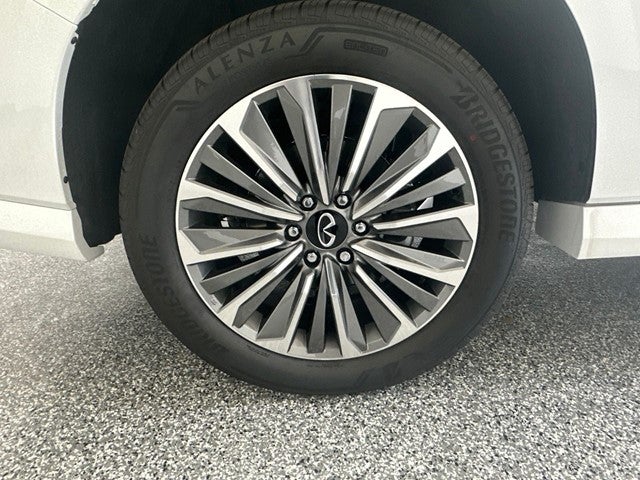 2027 INFINITI QX80 LUXE