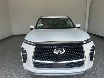 2027 INFINITI QX80 LUXE