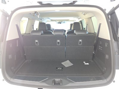 2026 INFINITI QX80 LUXE