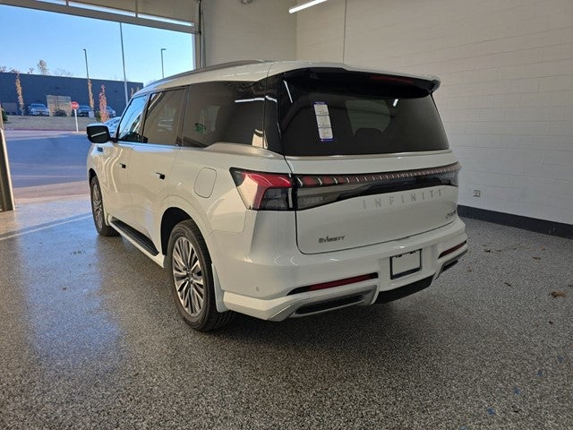 2026 INFINITI QX80 LUXE