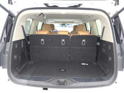 2026 INFINITI QX80 LUXE