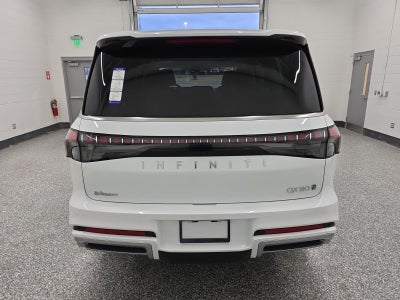 2026 INFINITI QX80 LUXE