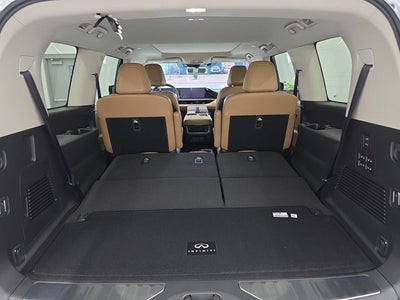 2026 INFINITI QX80 LUXE