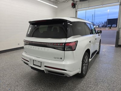 2026 INFINITI QX80 LUXE
