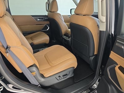 2026 INFINITI QX80 LUXE